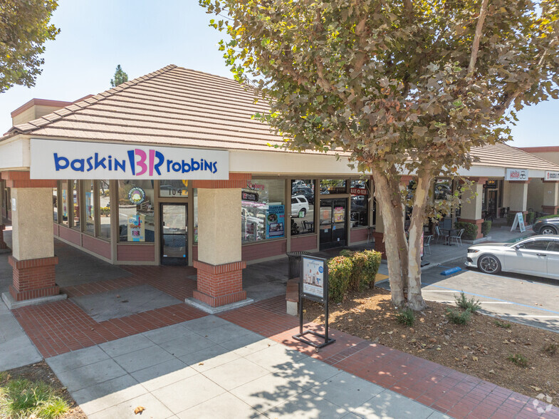 170-186 W Foothill Blvd, Monrovia, CA for sale - Building Photo - Image 3 of 23