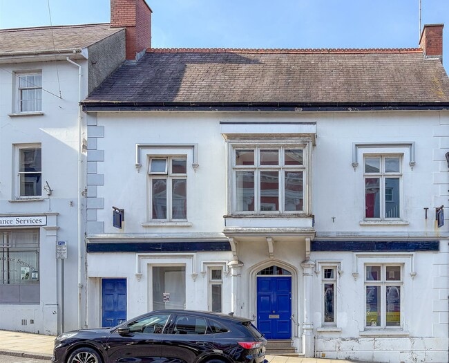 More details for 48 High St, Haverfordwest - Retail to Rent