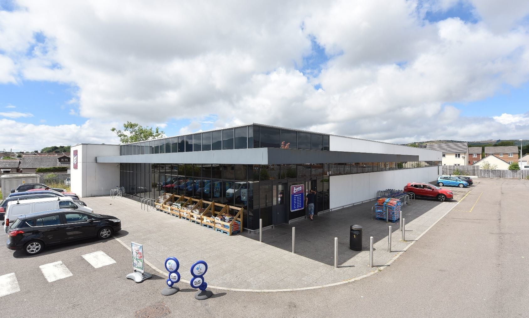 Bedwas Rd, Caerphilly for sale Primary Photo- Image 1 of 1