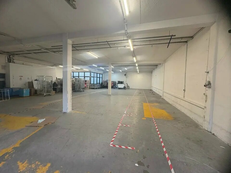 Light Industrial in Ivry-sur-Seine to rent Interior Photo- Image 1 of 7