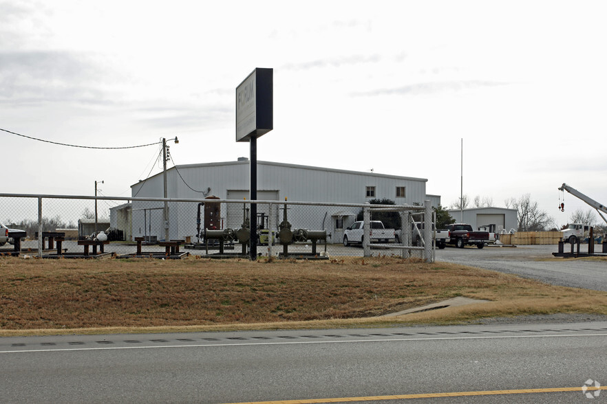 1175 State Hwy 19, Chickasha, OK for sale - Primary Photo - Image 1 of 1