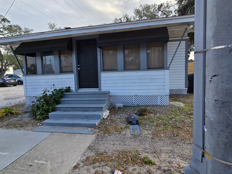 1013 Drew St, Clearwater, FL to rent - Building Photo - Image 3 of 10