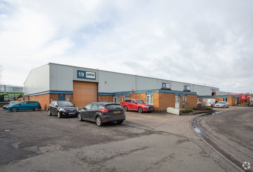 Bickenhill Ln, Birmingham, B37 7HE Industrial for Lease UK