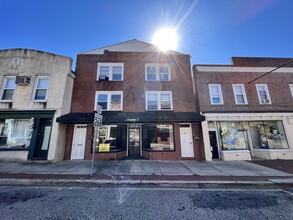 120 W Main St, Elkton, MD for rent Building Photo- Image 1 of 12