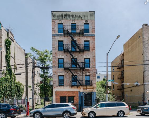 670 Saint Anns Ave, Bronx, NY for sale - Primary Photo - Image 3 of 11