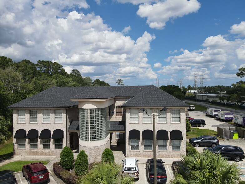 2801 St Johns Bluff Rd, Jacksonville, FL for sale - Primary Photo - Image 1 of 13