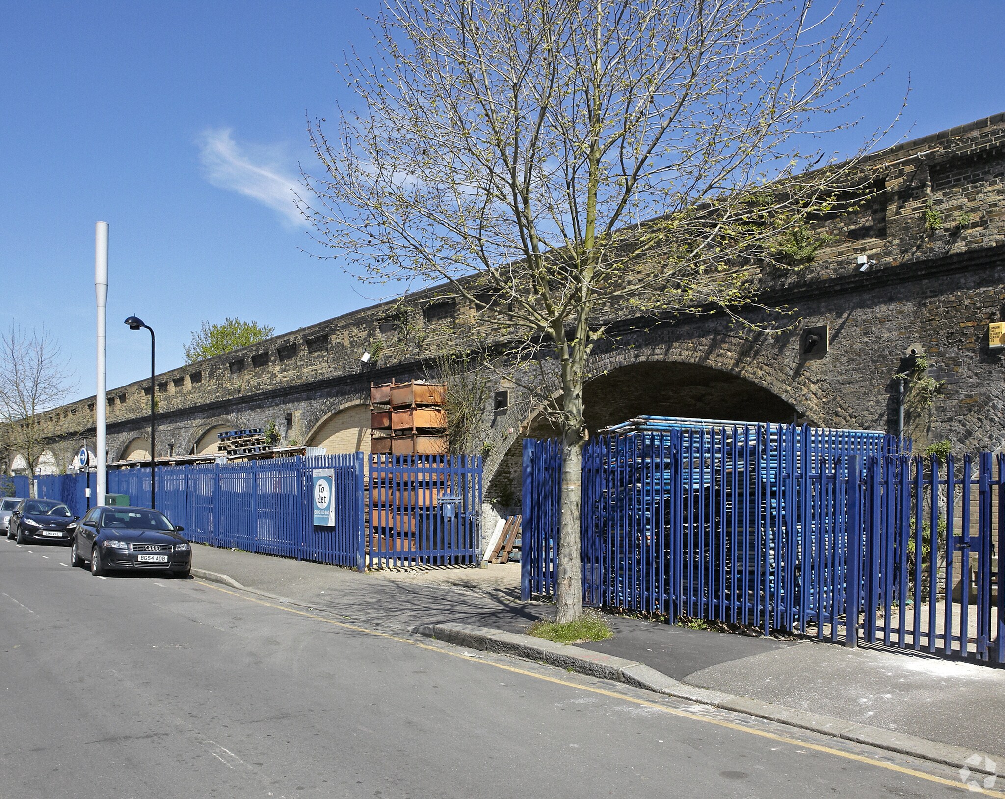 338-349 Thorpe Rd, London to rent Primary Photo- Image 1 of 12