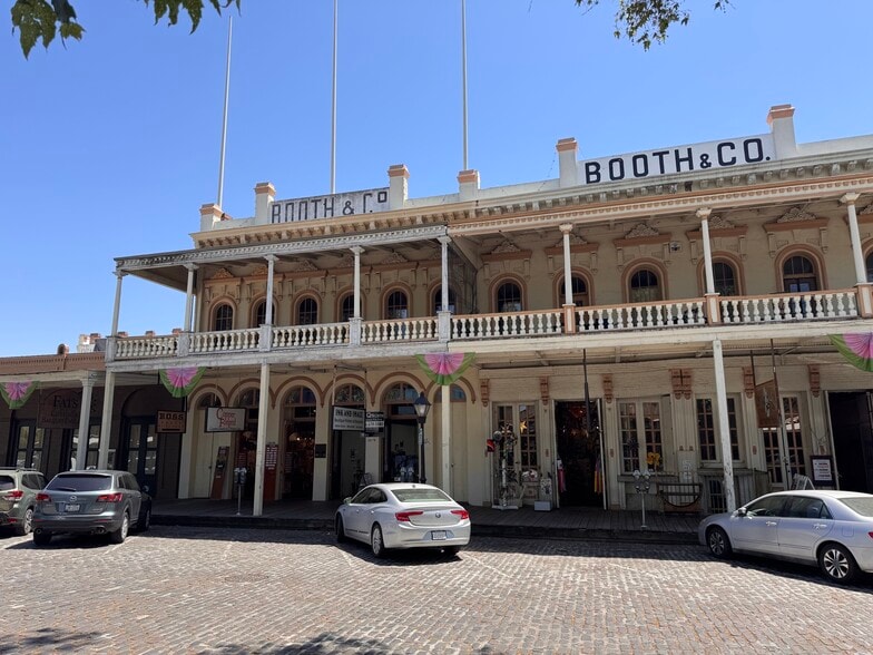 1017 Front St, Sacramento, CA for sale - Building Photo - Image 1 of 37