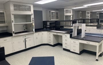 401 N Middletown Rd, Pearl River, NY to rent Interior Photo- Image 1 of 6