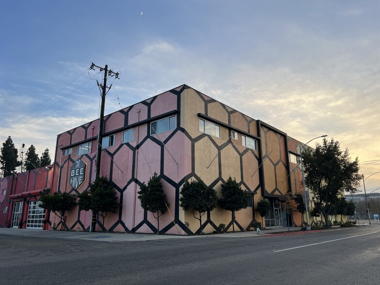 2600 Ventura Ave, Fresno, CA for rent - Building Photo - Image 1 of 12