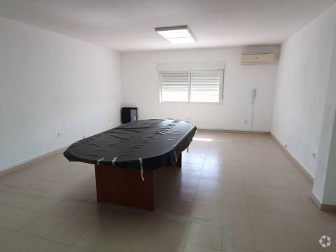 Fuenlabrada, MAD 28946 - - - Interior Photo - Image 1 of 7