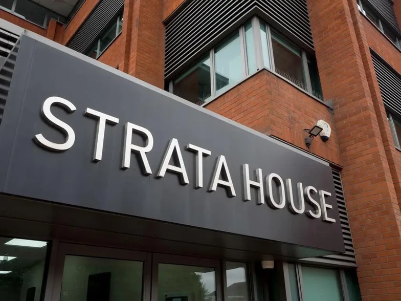 264-270 Bath Rd, Hillingdon to rent - Building Photo - Image 2 of 14