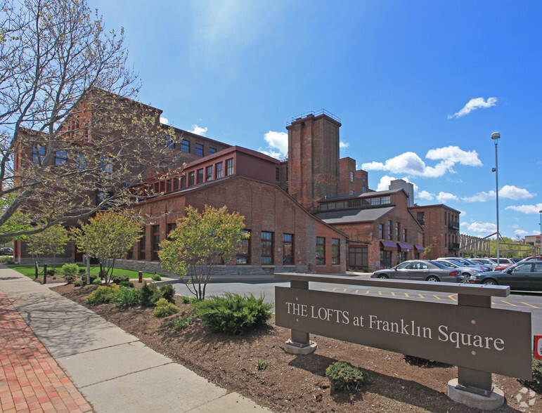 525 Plum St, Syracuse, NY for sale - Primary Photo - Image 1 of 1