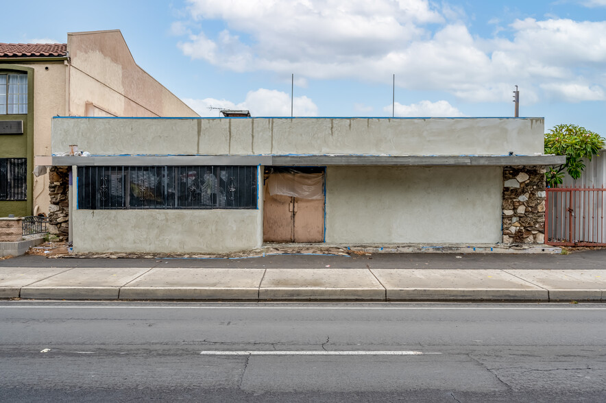 603 N Harbor Blvd, Santa Ana, CA for sale - Building Photo - Image 1 of 1