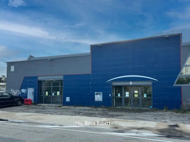 Light Industrial in Lyon to rent Building Photo- Image 1 of 7