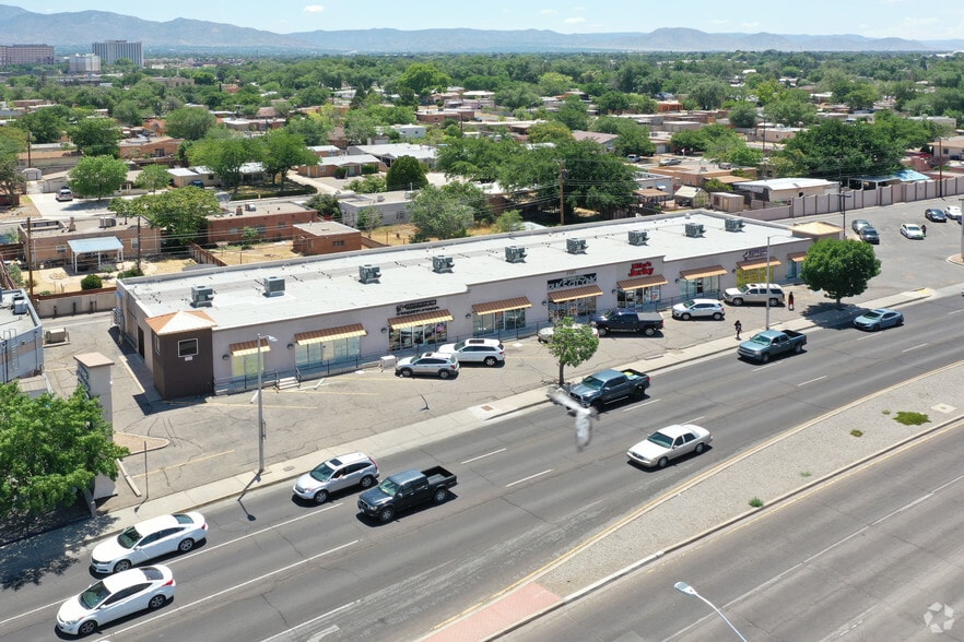 2130 NE San Mateo, Albuquerque, NM for rent - Building Photo - Image 3 of 6