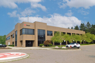 27675 Halsted Rd, Farmington Hills, MI for rent Building Photo- Image 1 of 8