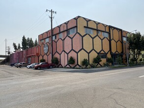 2600 Ventura Ave, Fresno, CA for rent Building Photo- Image 1 of 13