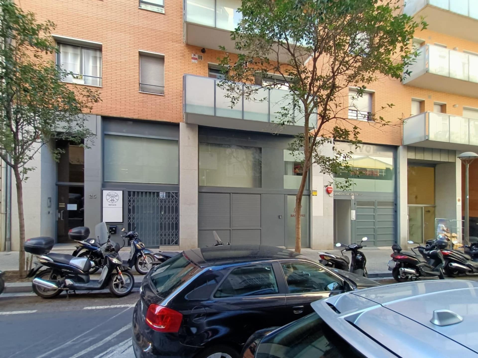 Retail in Barcelona, Barcelona to rent Interior Photo- Image 1 of 16