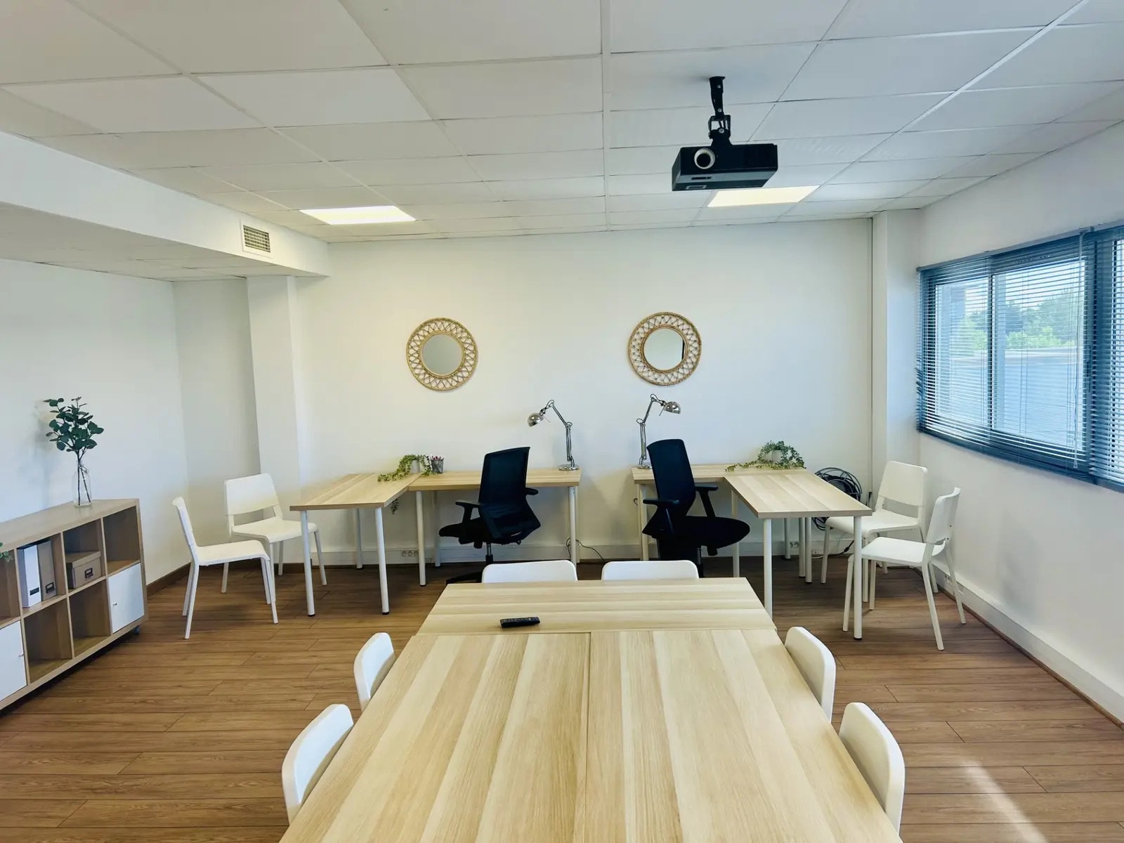 Co-working Space in Castelnau-le-Lez to rent Interior Photo- Image 1 of 21