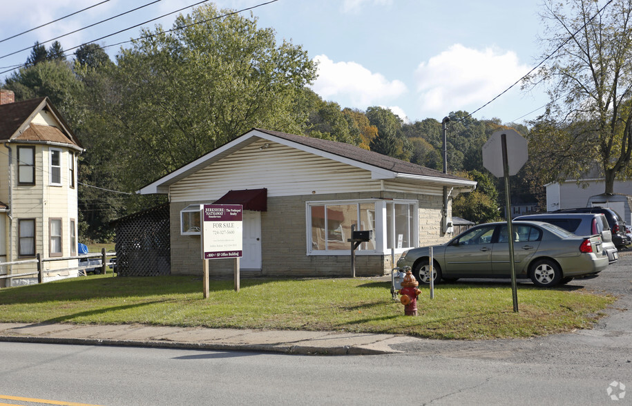 1003 N Warren Ave, Apollo, PA for sale - Primary Photo - Image 1 of 1