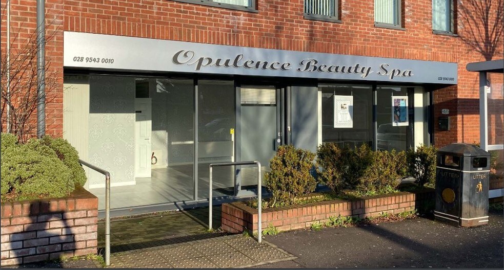 67 Shankill Rd, Belfast BT13 1FD UK