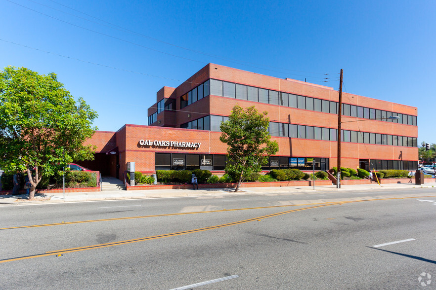 55 E California Blvd, Pasadena, CA for rent - Building Photo - Image 1 of 5