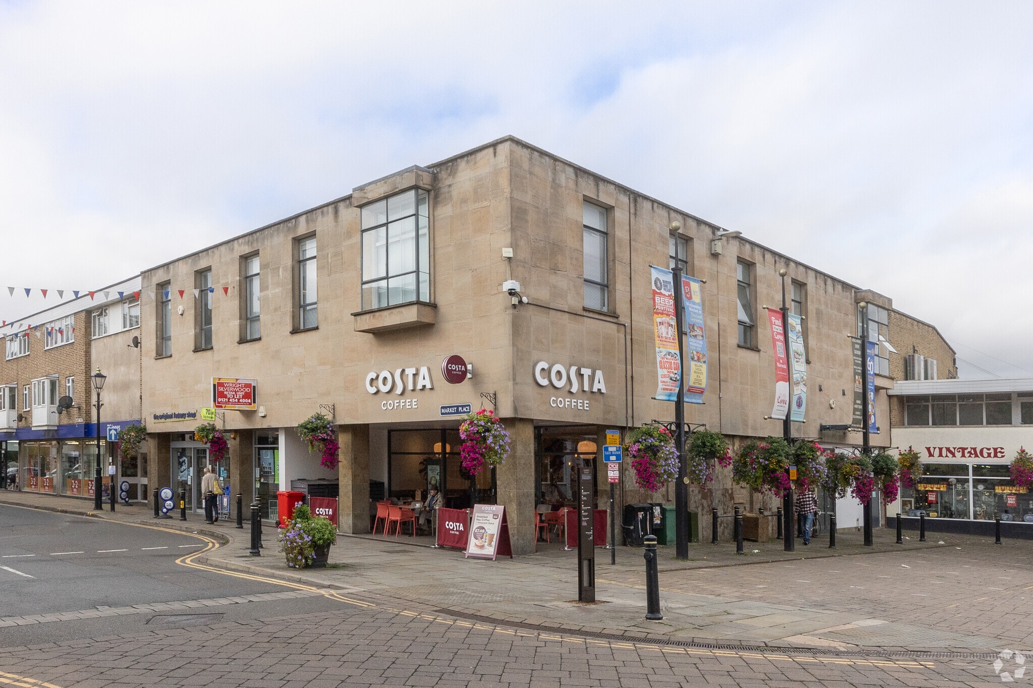 38-40 Market Pl, Warwick to rent Primary Photo- Image 1 of 3