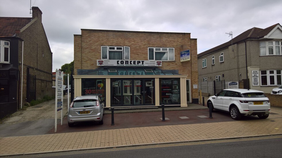 23 Billet Ln, Hornchurch, RM11 1XP UK