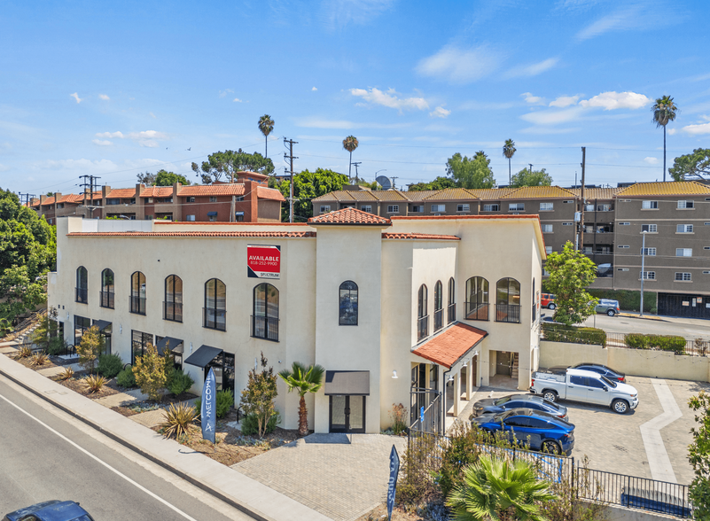 4671-4681 Huntington Dr S, Los Angeles, CA for sale - Building Photo - Image 2 of 24