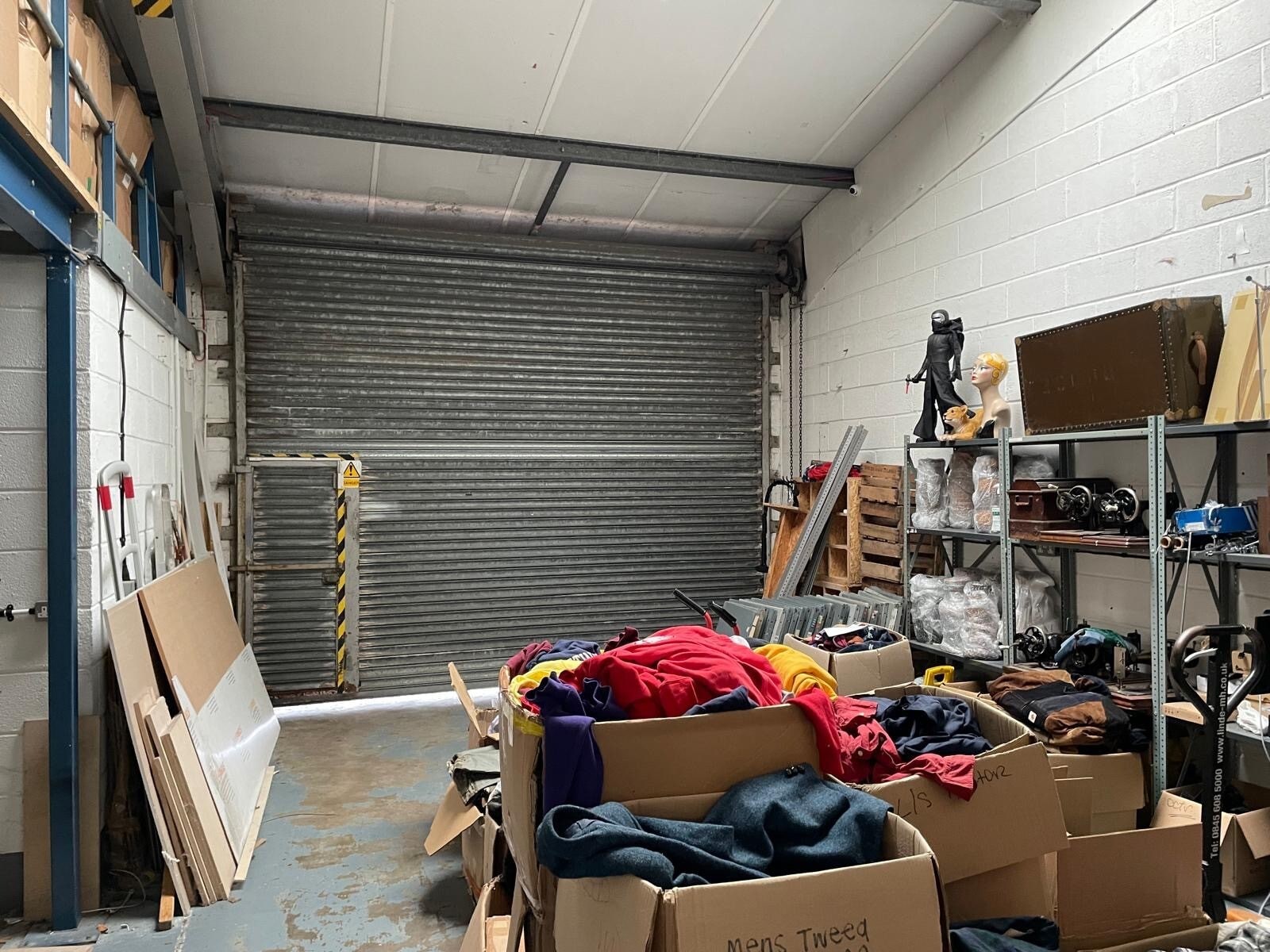 North End Rd, Yatton to rent Building Photo- Image 1 of 4