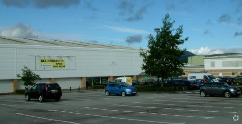 Corporation St, Colne to rent Primary Photo- Image 1 of 3