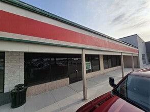 4208 E Blue Grass Rd, Mount Pleasant, MI to rent Interior Photo- Image 2 of 5