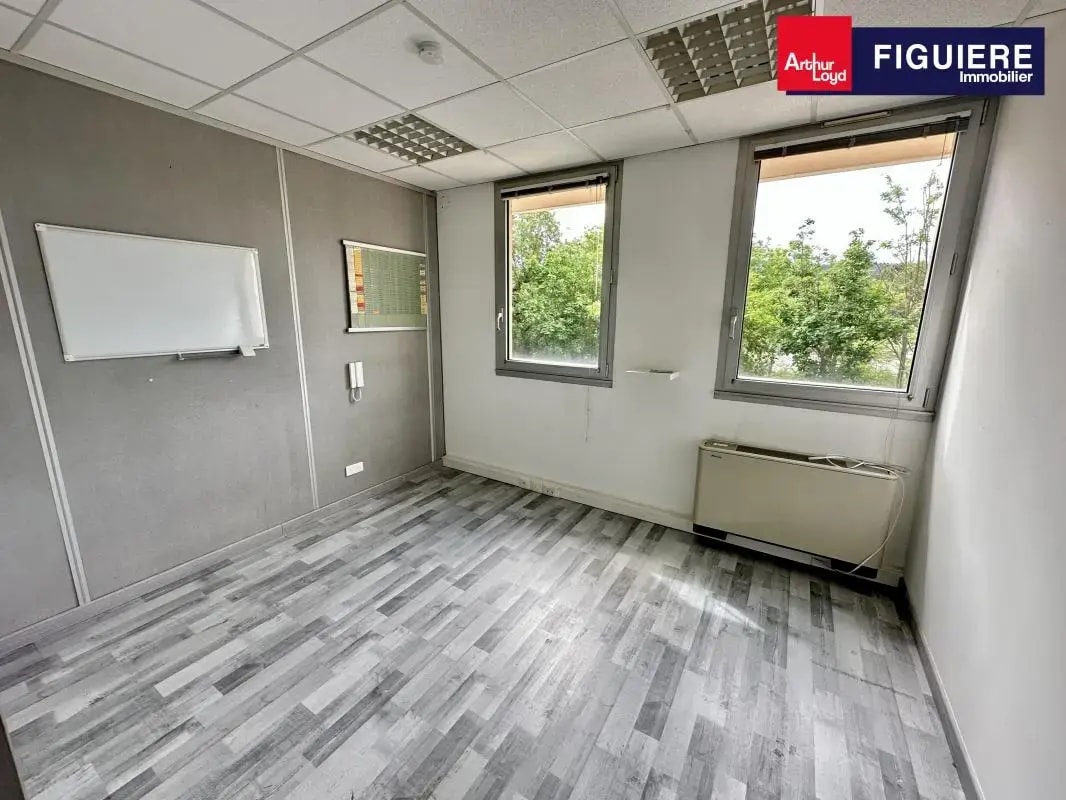 30 avenue Henri Malacrida, Aix-en-Provence to rent Interior Photo- Image 1 of 4