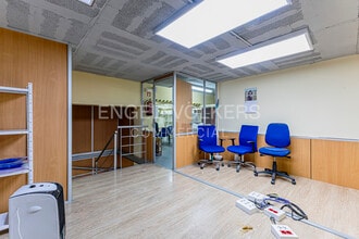Retail in Barcelona, Barcelona to rent Interior Photo- Image 1 of 31