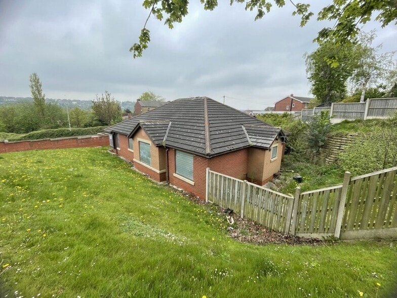 59 Fort Ann Rd, Batley for sale - Building Photo - Image 2 of 5