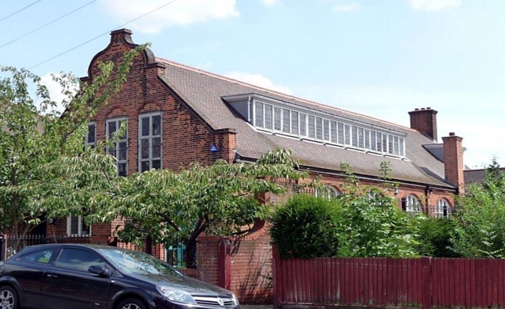 Guildersfield Rd, London for sale Primary Photo- Image 1 of 1