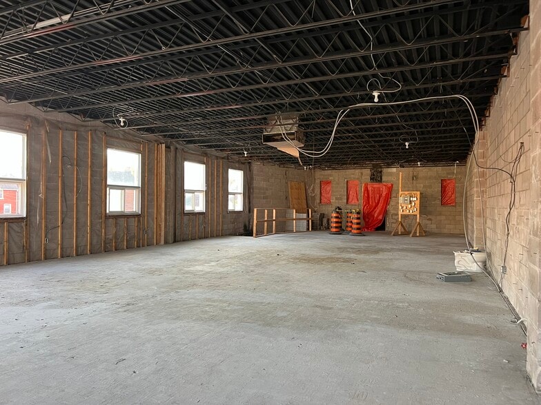 162 Division St, Kingston, ON for sale - Interior Photo - Image 3 of 7