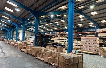 Hixon Airfield, Hixon to rent Interior Photo- Image 2 of 3