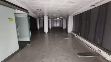 Office/Retail in Madrid, MAD for rent Interior Photo- Image 1 of 11