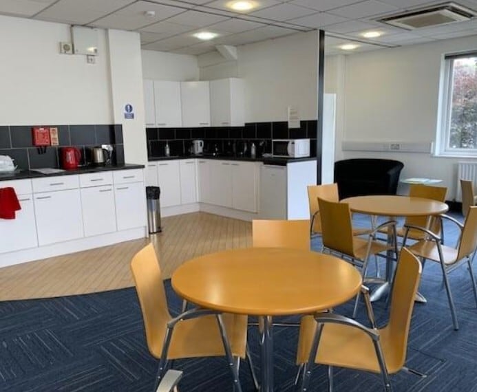 40 Upper George St, Luton to rent Interior Photo- Image 1 of 2