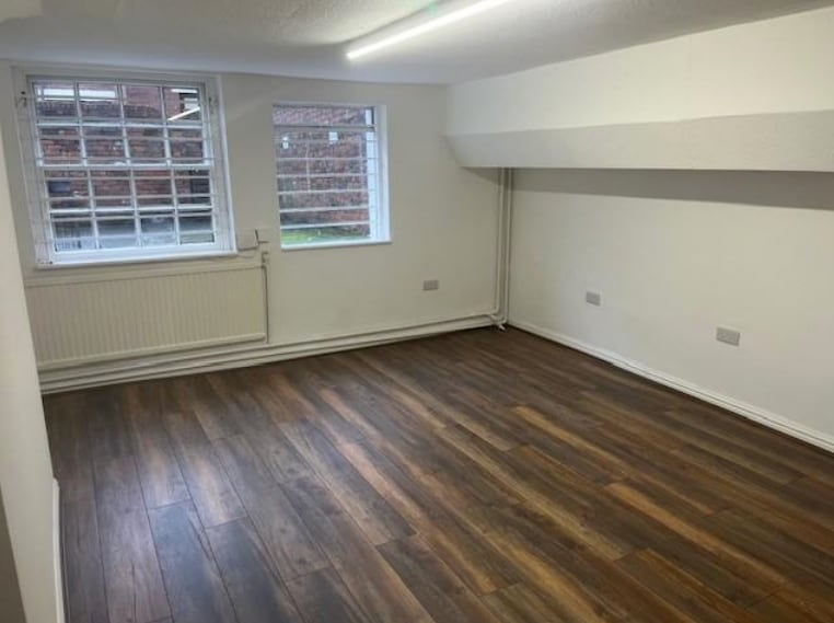 193 Wolverhampton St, Dudley to rent Interior Photo- Image 1 of 1