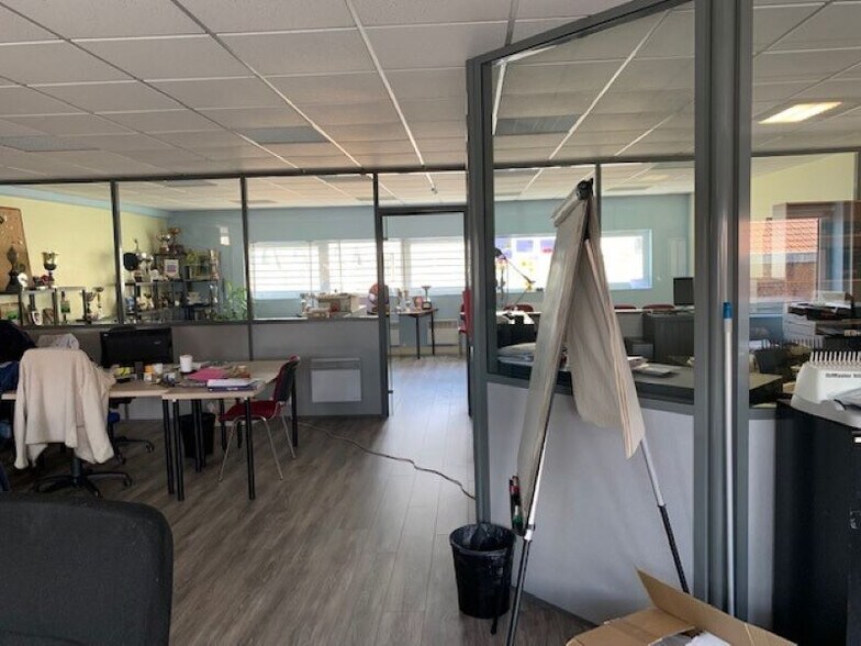 Office in Colombes to rent - Interior Photo - Image 3 of 10