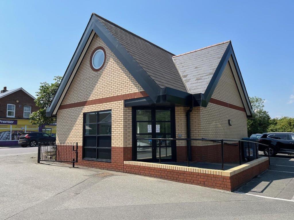 86 London Rd, Marks Tey for sale Building Photo- Image 1 of 1