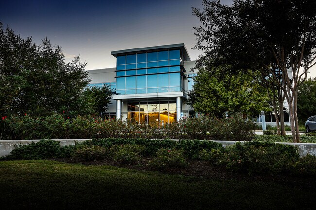 More details for 2750 Technology Forest Blvd, The Woodlands, TX - Office to Rent