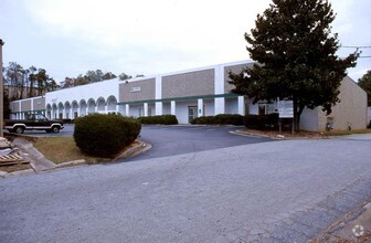 6479 Peachtree Industrial Blvd, Atlanta, GA for sale Primary Photo- Image 1 of 1