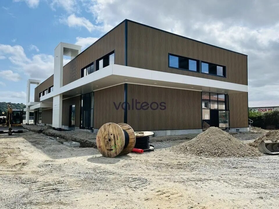 Light Industrial in Pinsaguel to rent Construction Photo- Image 1 of 9