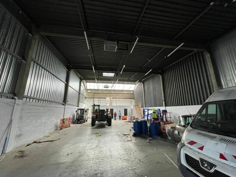 Garonor, Aulnay-sous-Bois to rent - Interior Photo - Image 2 of 3