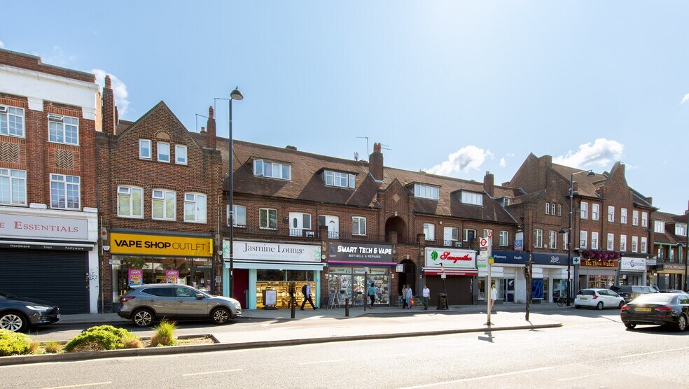 161 Field End Rd, Pinner for sale - Building Photo - Image 1 of 1