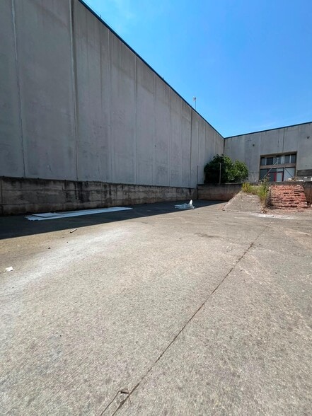 Industrial in Sant Fruitós de Bages, Barcelona to rent - Building Photo - Image 2 of 7